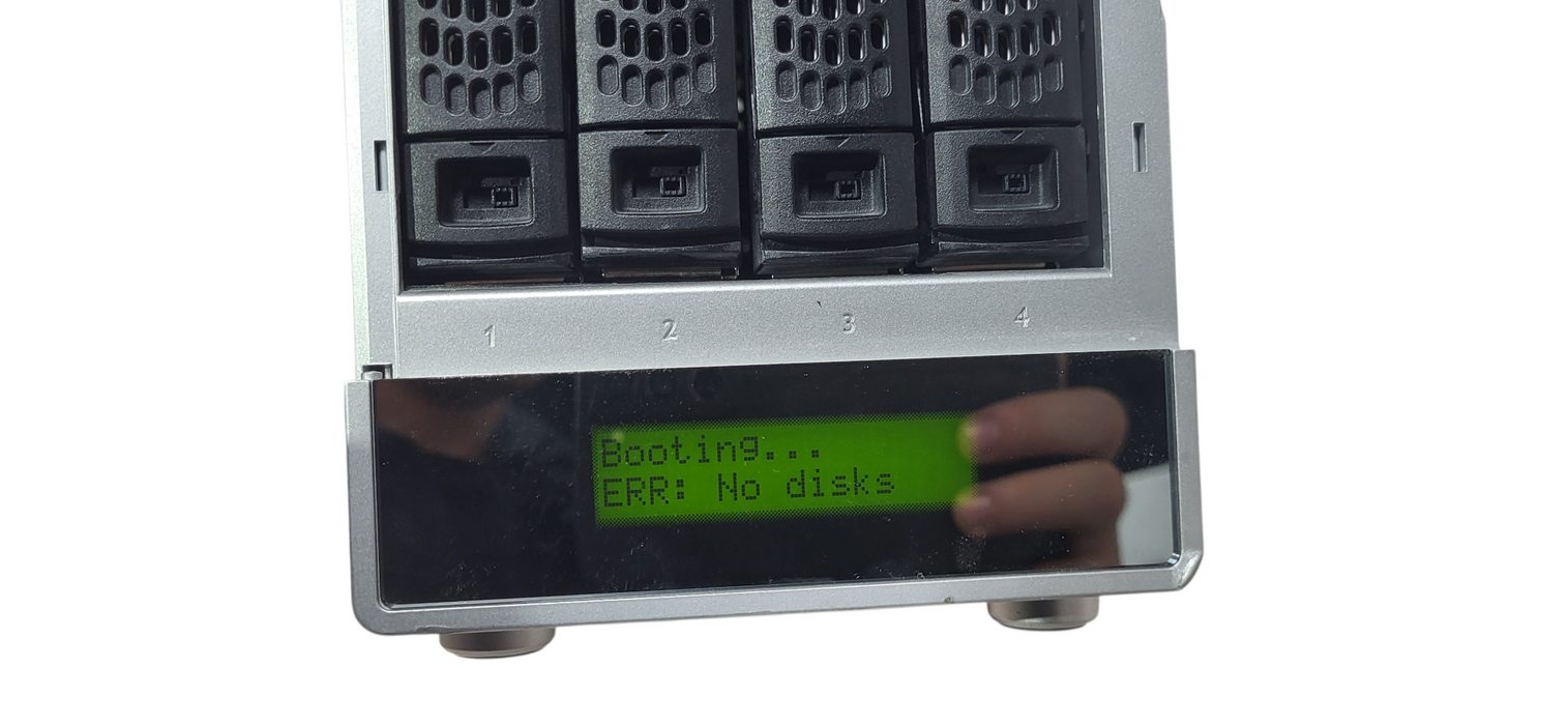 NETGEAR READYNAS RND4000 V3 4-BAY NAS W/ CADDIES
