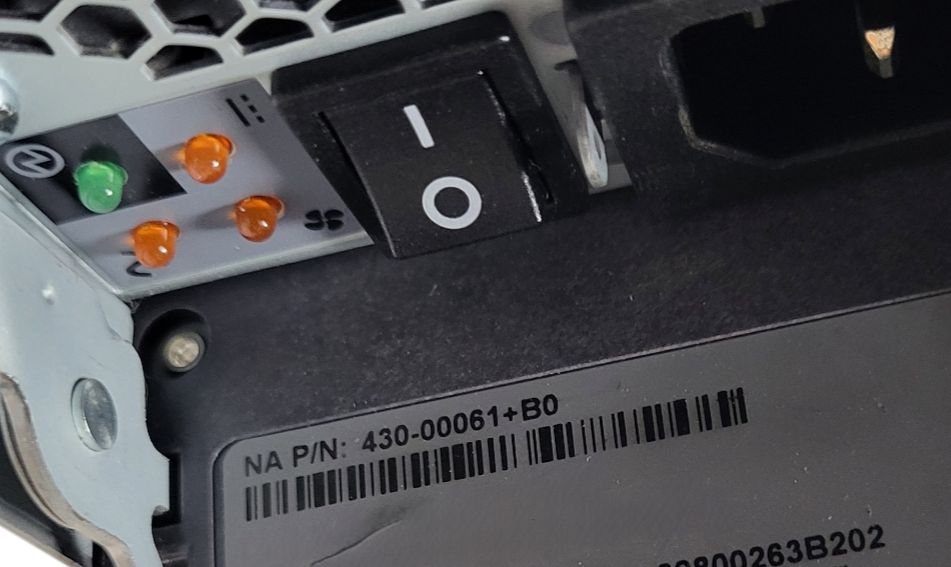 NetApp NAJ-0801 24-Bay 3.5" SAS Disk Shelf w/ Dual IOM6 Controllers | No HDD