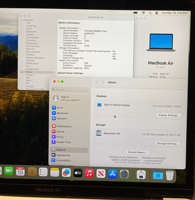 Apple MacBook Air 13" M1 2020 16GB RAM 256GB SSD No Power Adapter