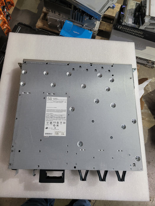 Cisco Catalyst WS-C3850-24T-S 24-Port Network Switch 1x 350W PSU