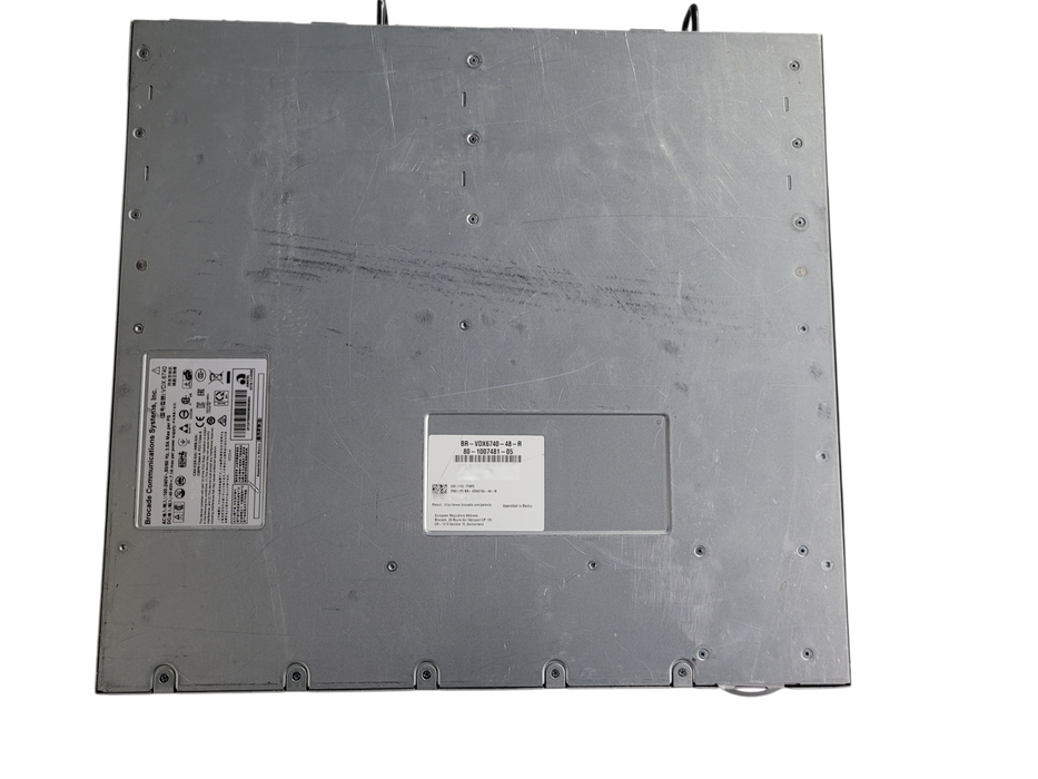 Brocade VDX 6740 BR-VDX6740-48-F 48x 10GbE SFP+ + 4x 40Gb QSFP+ Switch