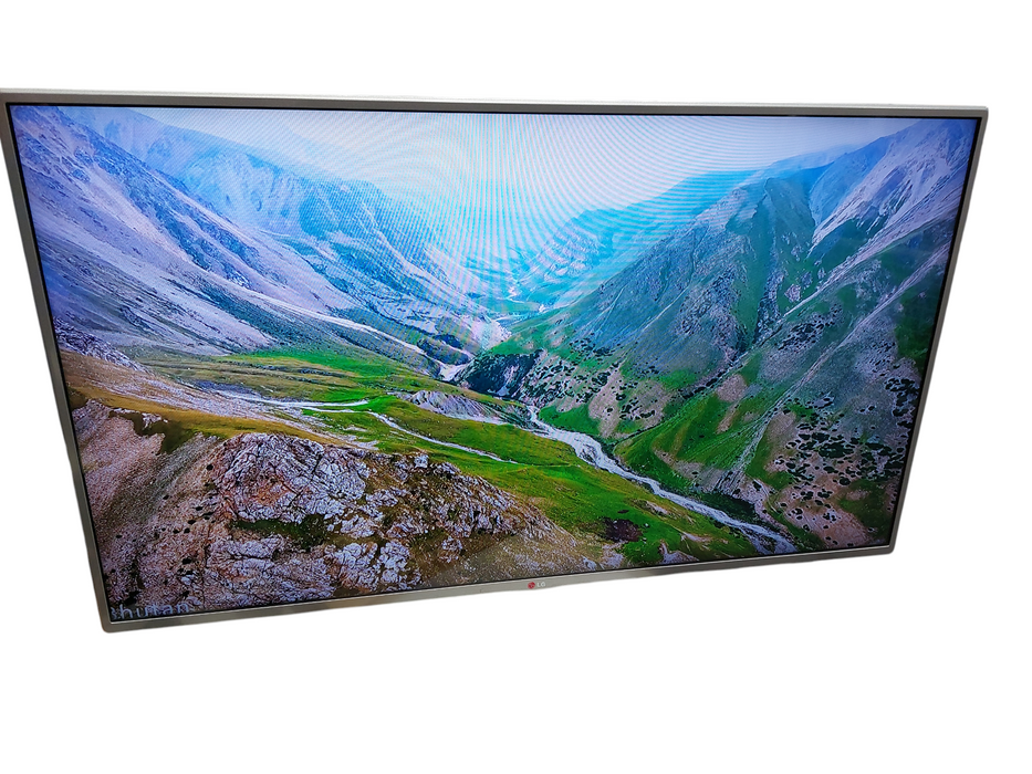 LG 47" TV Model: 47LB5830