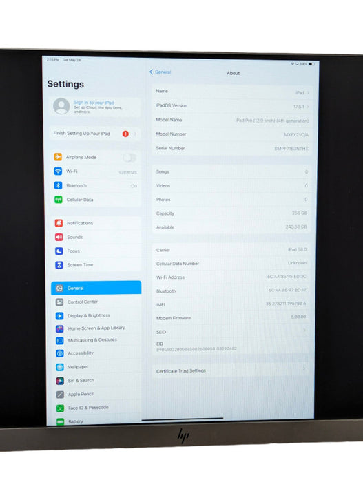 Apple iPad Pro 12.9 inch 4th generation A2069 256GB UNLOCKED PLEASE READ  -