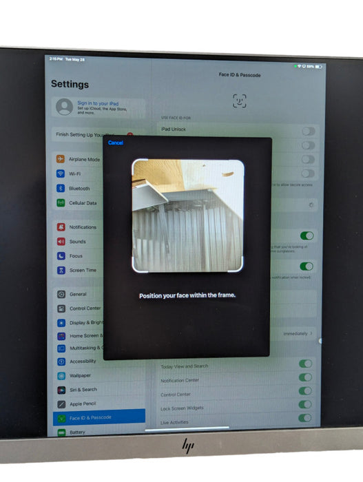 Apple iPad Pro 12.9 inch 4th generation A2069 256GB UNLOCKED PLEASE READ  -