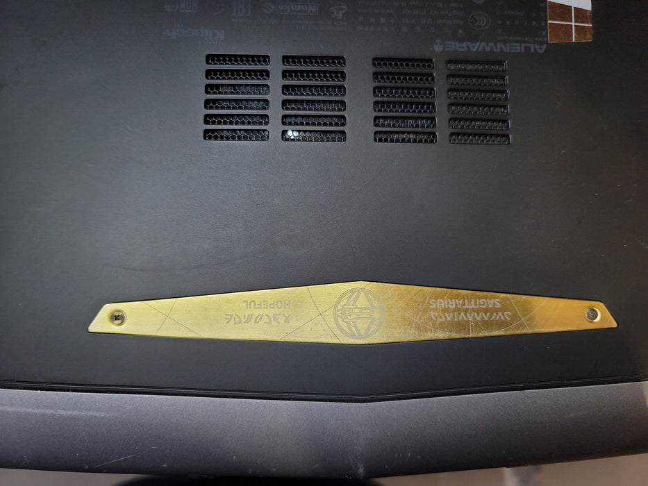 Alienware m17x 17" i7-4710MQ 8GB DDR3 Radeon HD8970M 4GB 256GB SATA SSD NO BAT
