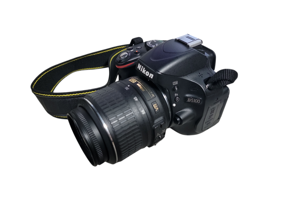 Nikon D5100 Digital Camera + DX VR Lens [+ Accesories]