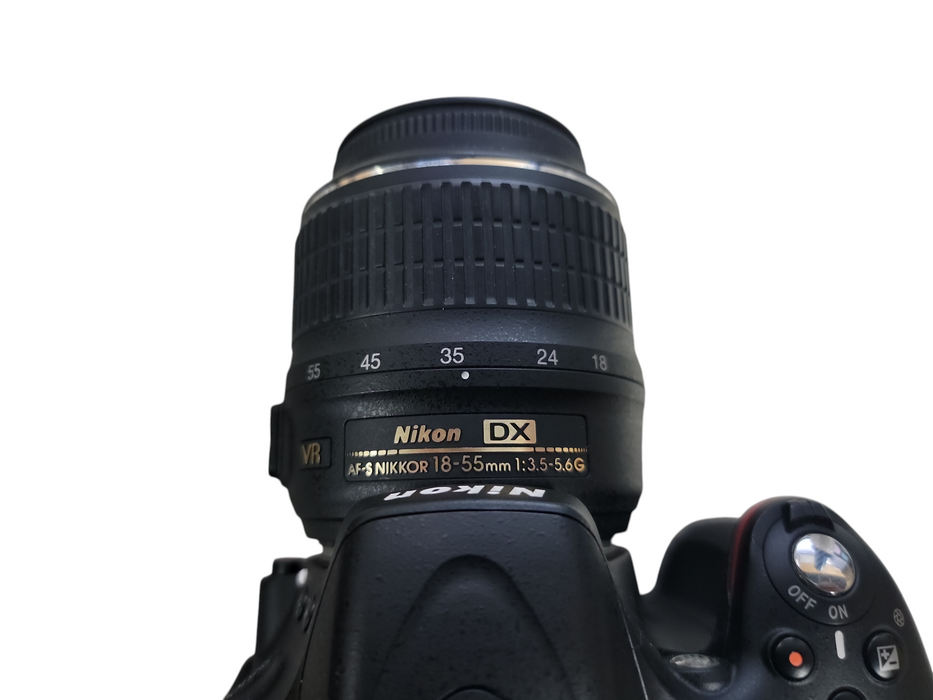 Nikon D5100 Digital Camera + DX VR Lens [+ Accesories]