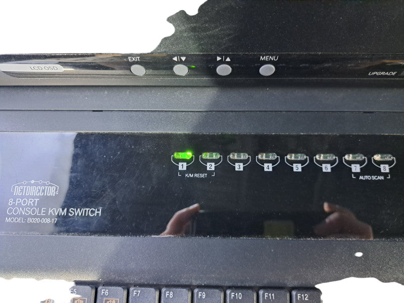 TRIPP LITE B020-008-17 8-Port 1U 17\\" Rack-Mount KVM *READ*