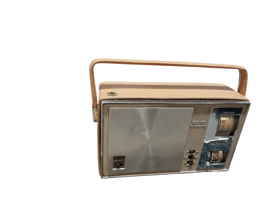 vintage LLOYD'S Radio Solid State 15 Transistor Model: 7N41E
