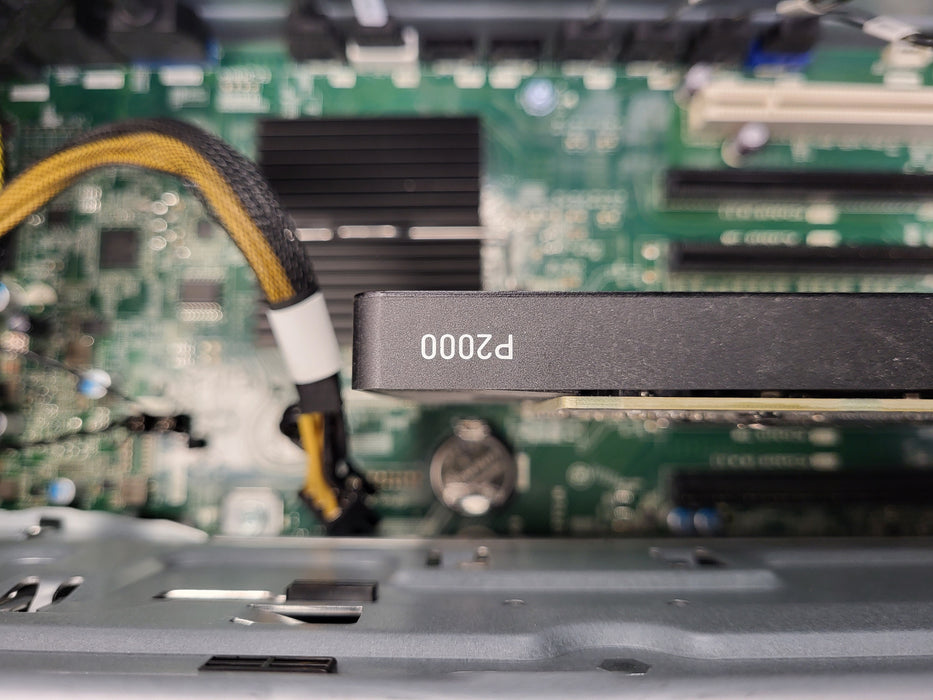 DELL Precision 7820 2x Xeon GOLD 5210 @ 2.2GHz 32GB DDR4 240GB SSD P2000 GPU