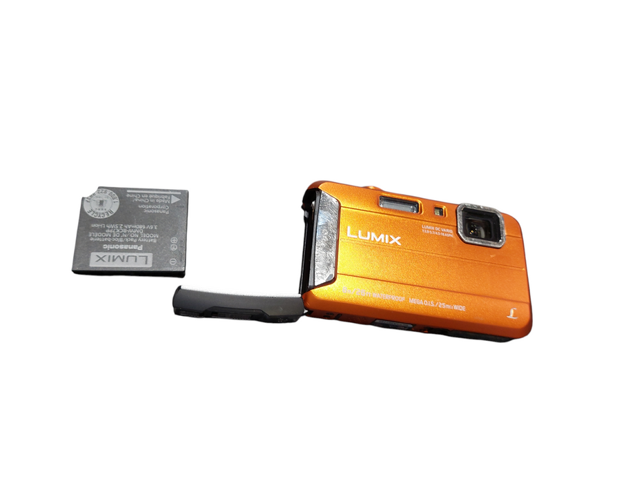 Panasonic Model: DMC-TS30 Lumix DC Vario 8m/26ft waterproof