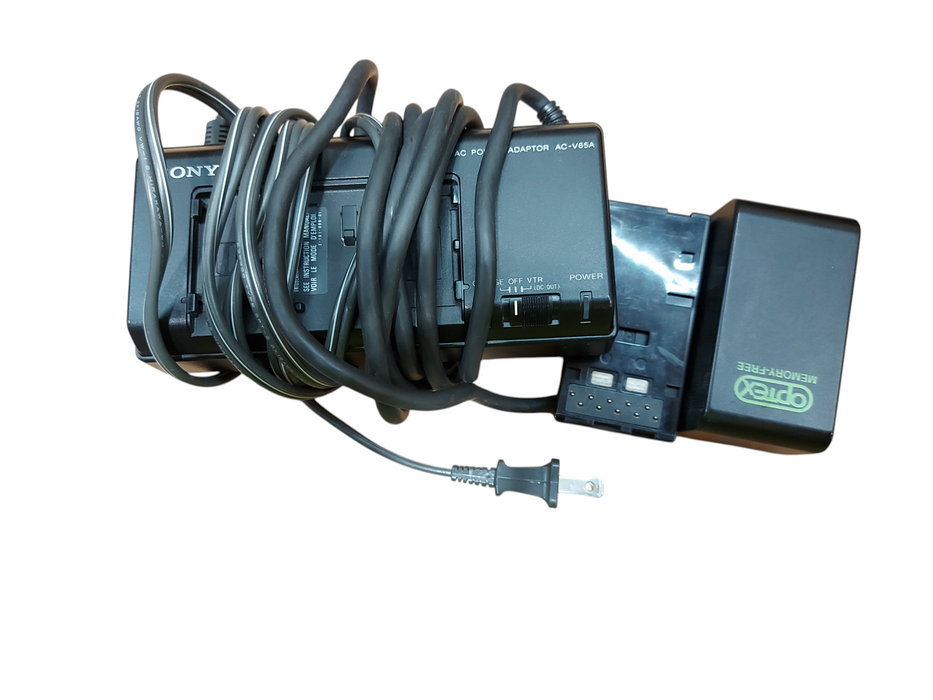 Sony CCD-F501 Video8 Handycam Camcorder W/ Ac Power, Batt., Bag, Strap