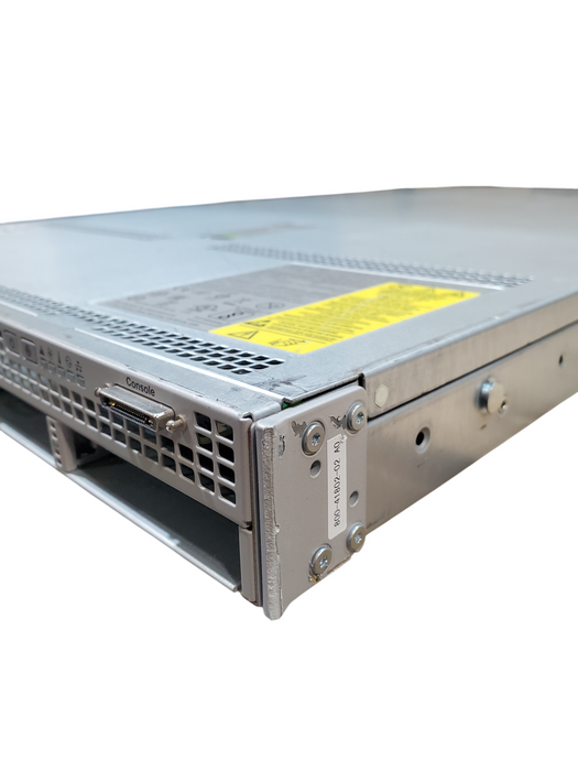 Cisco UCS C220 M4 - 2x Xeon E5-2609 v3, 32GB DDR4, 12G SAS - No HDD - READ