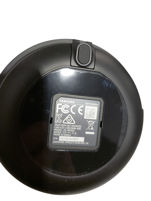 Samsung DeX Station Model: EE-M950BBEGCA
