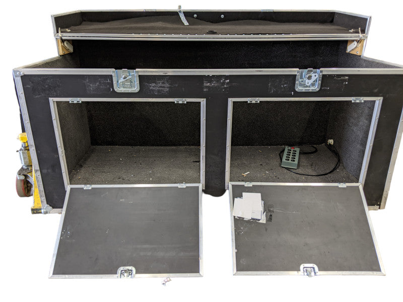 Oversize Utility Case, Butterfly Latches, Foam Padding - 79\\" x 36.25\\" x 37.5\\"