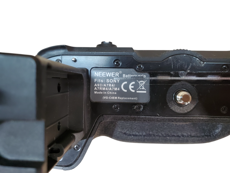 NEEWER Battery Grip Fits: SONY A9II/A7R4/A7RM4/A7M4 - No Battery *READ*