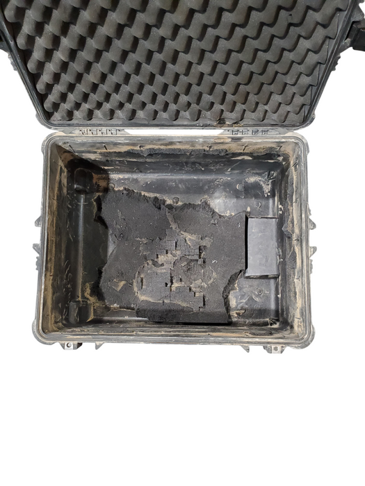 Pelican 1610 Waterproof Rolling case