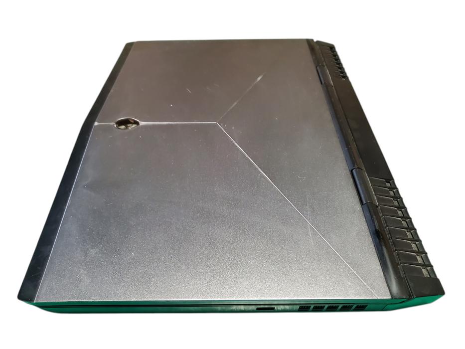 Dell Alienware 17 R4 i7-7700HQ 16GB 256GB SSD +1 TB HDD GTX 1060