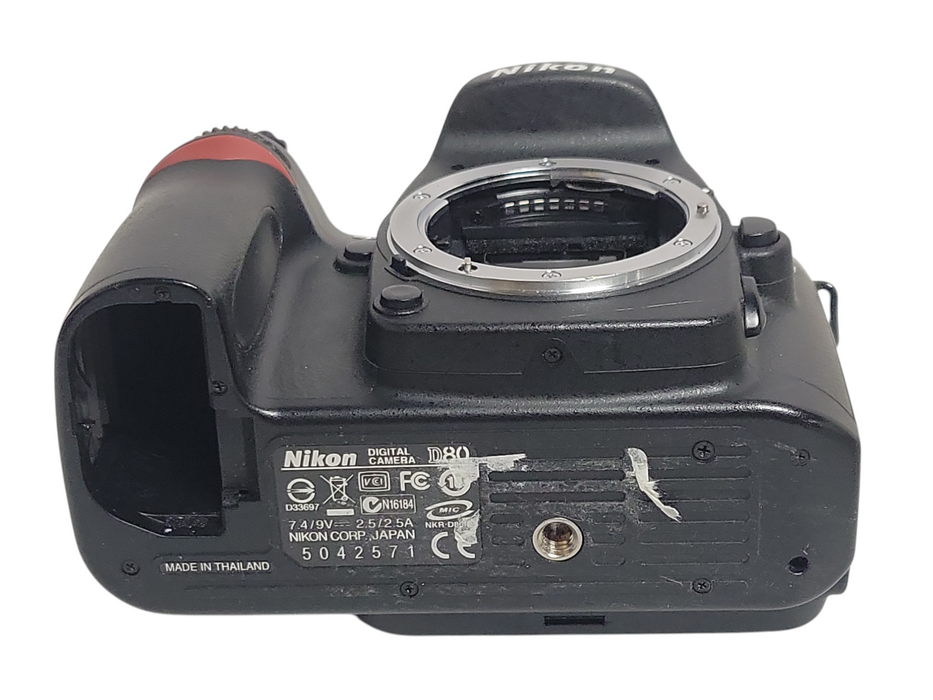 Nikon D D80 10.2MP Digital Camera body Only, READ