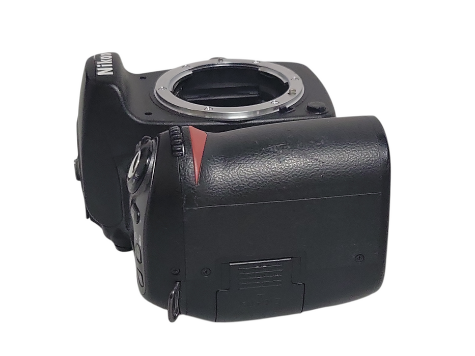 Nikon D D80 10.2MP Digital Camera body Only, READ