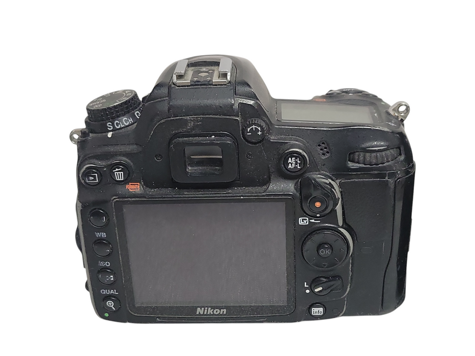Lot of 2x Nikon D7000 digital Camera Body only, READ