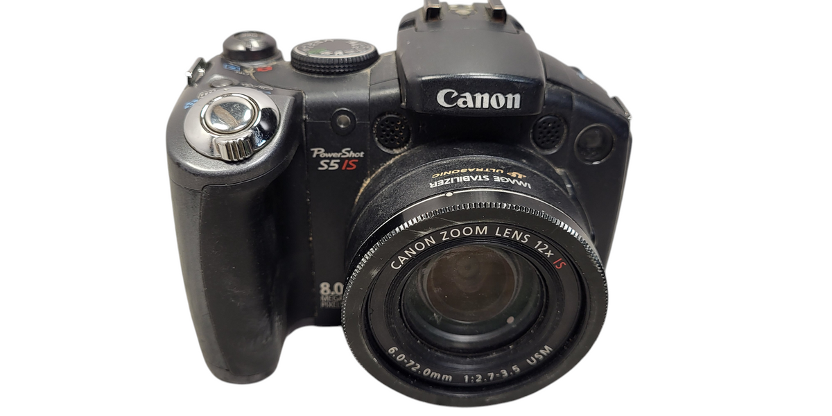 Canon PowerShot S5 IS デジタルカメラ Canon PowerShot S5 IS 8MP Digital Camera 12x Zoom Flip LCD READ