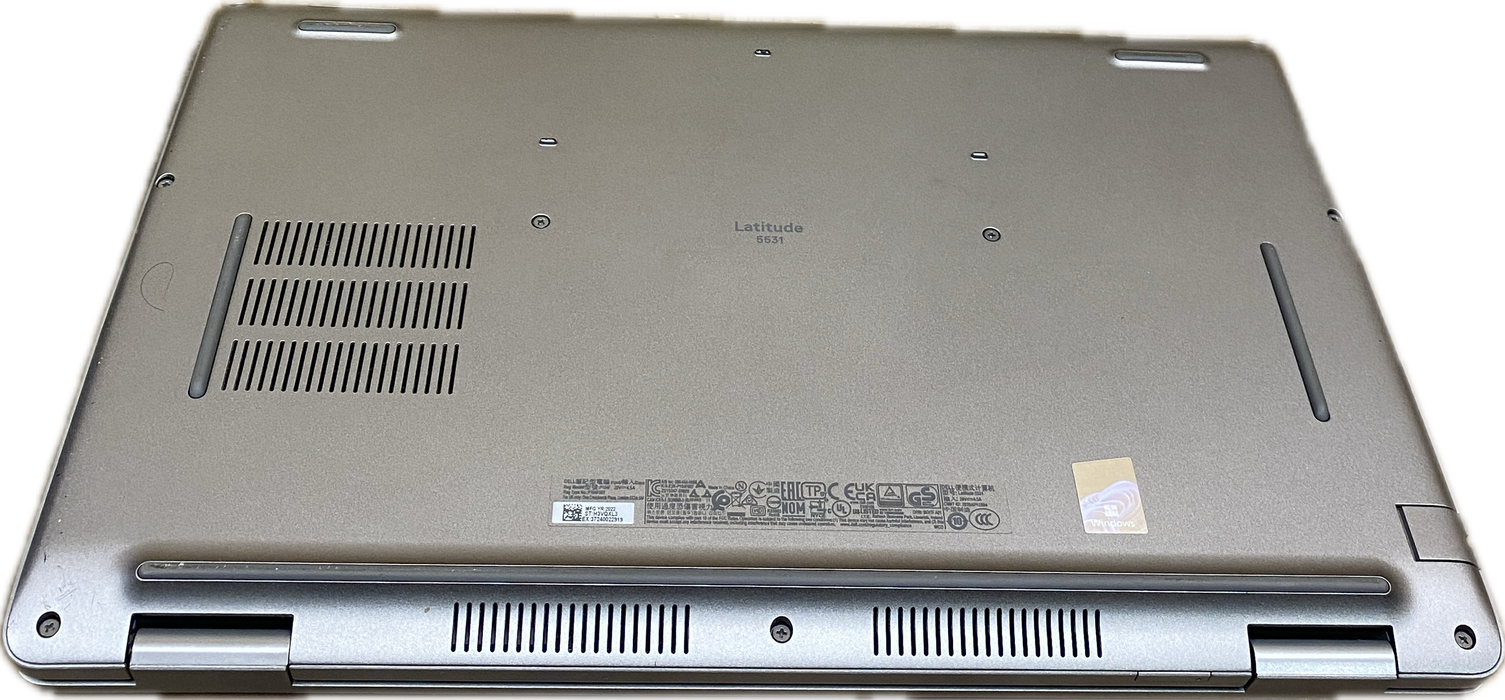 Dell Latitude 5531 Core i5-12600H vPRO 16GB RAM 512GB SSD No Power Adapter READ