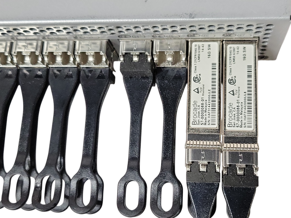 Brocade BR-6510-24-16G-F 48x 16GB FC SFP+ SAN Switch w/ x48 SFPs, READ