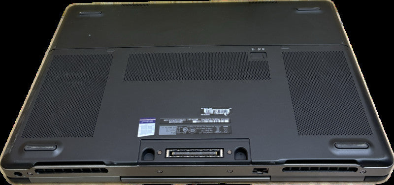 Dell Precision 7520 XEON E31545M@2.9GHz Radeon Pro WX4123 2GB GPU 32GB 512SSD  Lap200