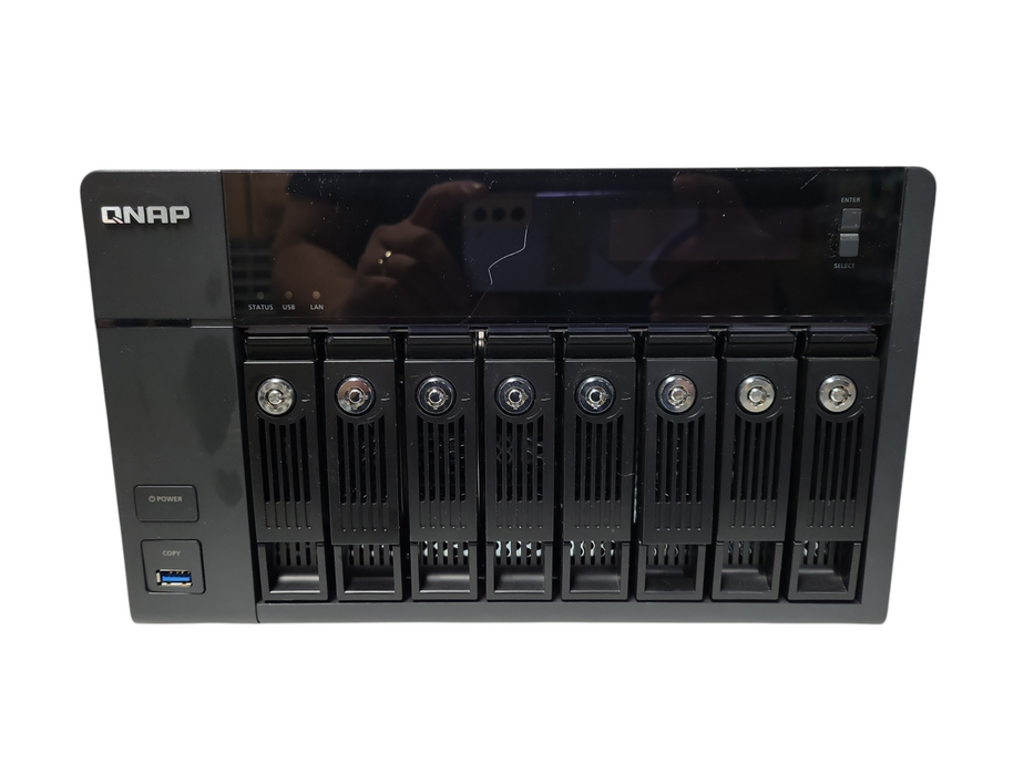 QNAP TVS-871 8-Bay Network attached storage with 8x 2TB HDDs
