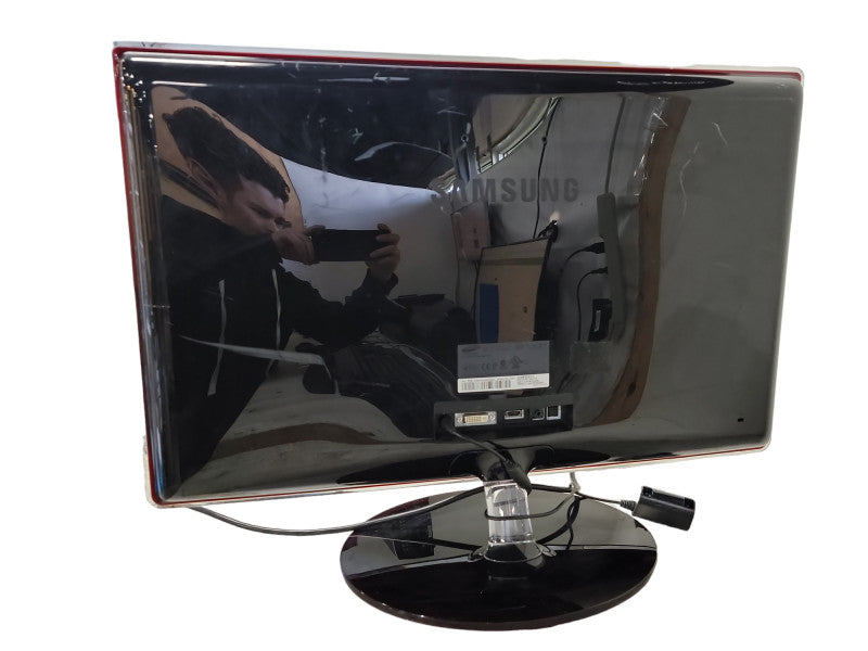 SAMGSUNG P2770FH MONITOR 27\\" HDMI| DVI in AND Optical Audio