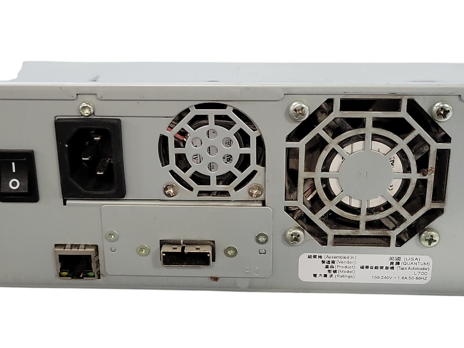 Quantum SuperLoader 3 L700 LTO-5HH SAS Tape storage system, READ
