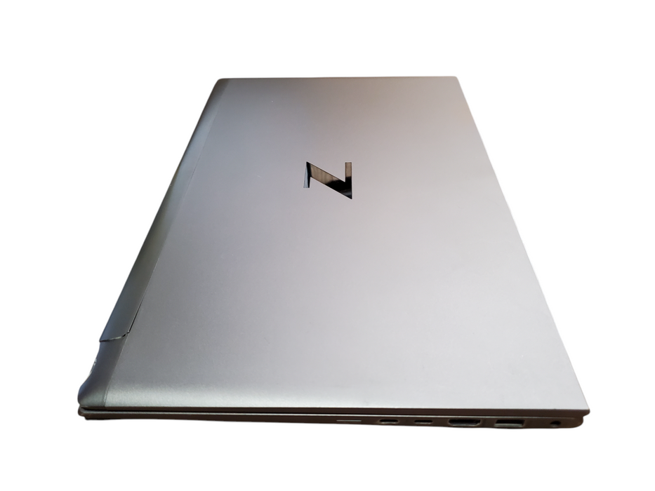 HP ZBook Firefly 15" G7 i7-10510U@ 1.80GHz 16GB RAM 256GB SSD NVIDIA P520 READ
