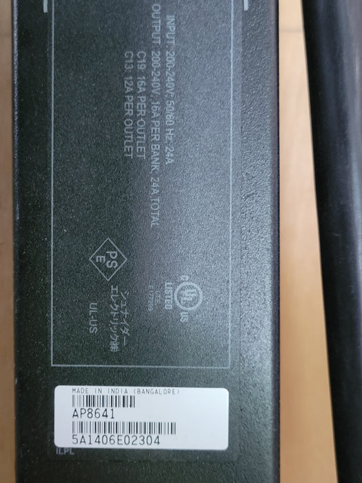 APC AP8641 24-Outlet Rack Power Distribution Unit