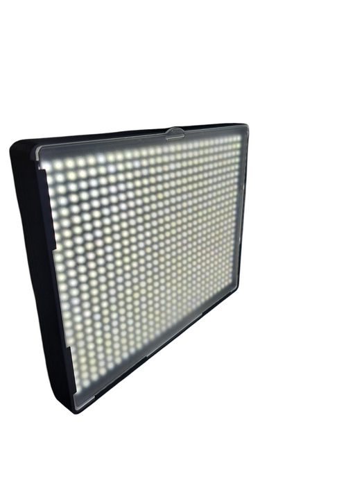 Aputure Amaran HR672W Video Light
