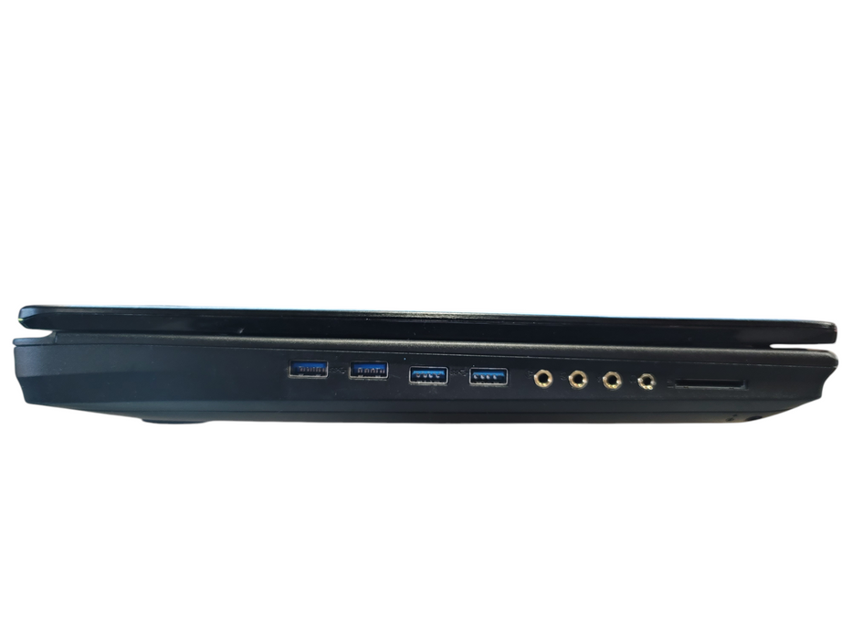 MSI GT72 Dominator Pro i7-6700HQ 16GB DDR4 8GB GTX 1070 256GB NVMe READ