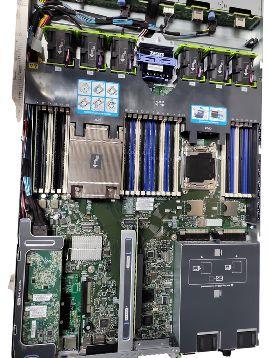 Cisco UCS C220 M4 8x 2.5"| Xeon E5-2620 v3 @2.40GHz, 16GB DDR4, MEGA RAID