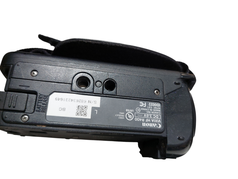 Canon Vixia HF R400  HD CMOS 53x Advanced Zoom 32x Optical Zoom