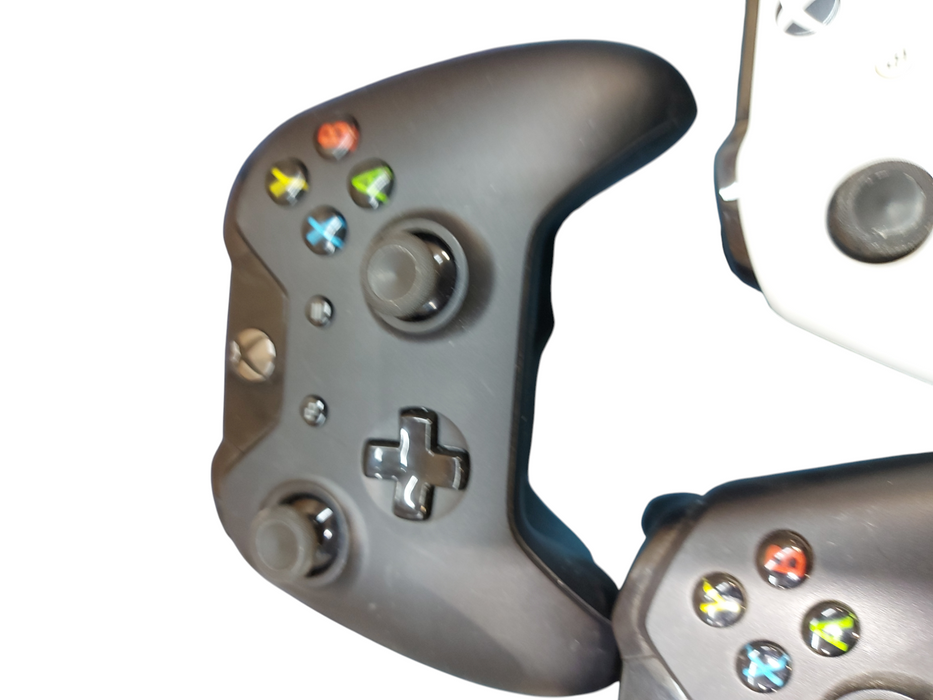 Lot 3x Xbox 1 controllers