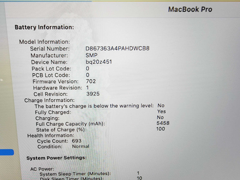Apple Macbook Pro 2017 15\\" 4-Core i7-7700HQ @ 2.8GHz 16GB DDR3 250GB SSD Radeon Pro 555 2GB (