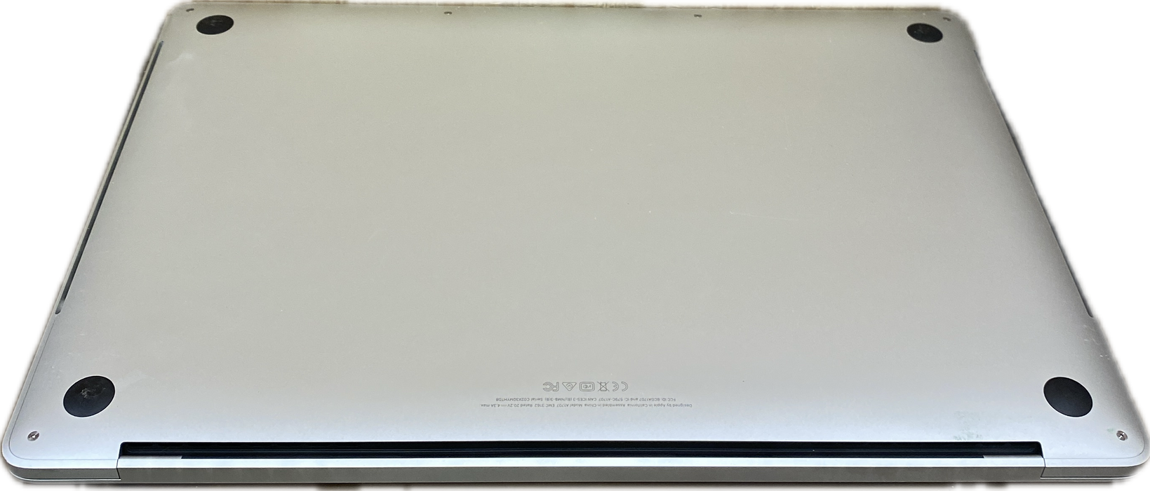 Apple MacBook Pro 15" 2017 i7-7820HQ Radeon Pro 560 GPU 16GB RAM 512GB SSD READ!