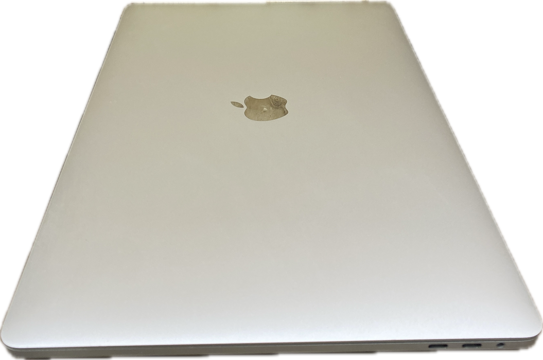 Apple MacBook Pro 15" 2017 i7-7820HQ Radeon Pro 560 GPU 16GB RAM 512GB SSD READ!