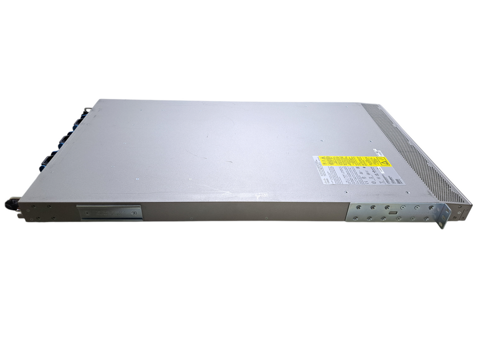 Cisco N5K-C5672UP | 32x10G SFP+ 16PXUP SFP+ 6X40G QSFP Switch w/ 2x PSU *No OS*