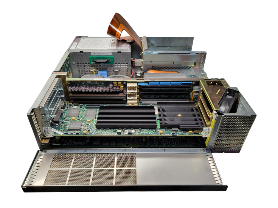 Vintage SGI / Silicon Graphics - Indigo2 IMPACT - R4400 250Mhz CPU 128MB RAM