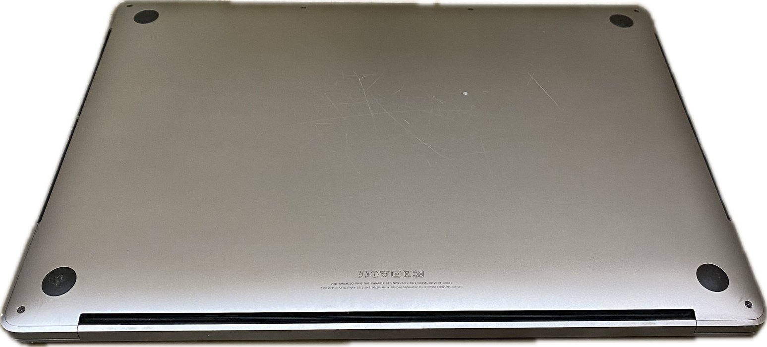 Apple MacBook Pro 15" 2017 i7-7820HQ Radeon Pro 560 GPU 16GB RAM 512GB SSD READ!