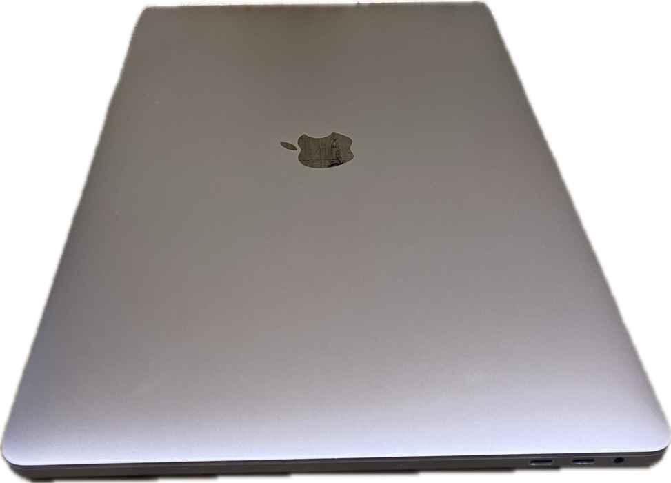 Apple MacBook Pro 15" 2017 i7-7820HQ Radeon Pro 560GPU 16GB RAM 512GB SSD READ!