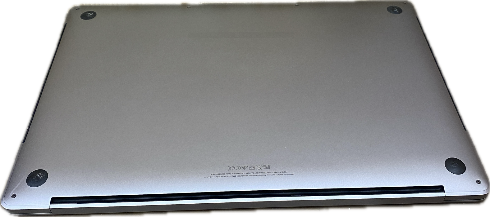 Apple MacBook Pro 15" 2017 i7-7820HQ Radeon Pro 560 GPU 16GB RAM 512GB SSD READ!