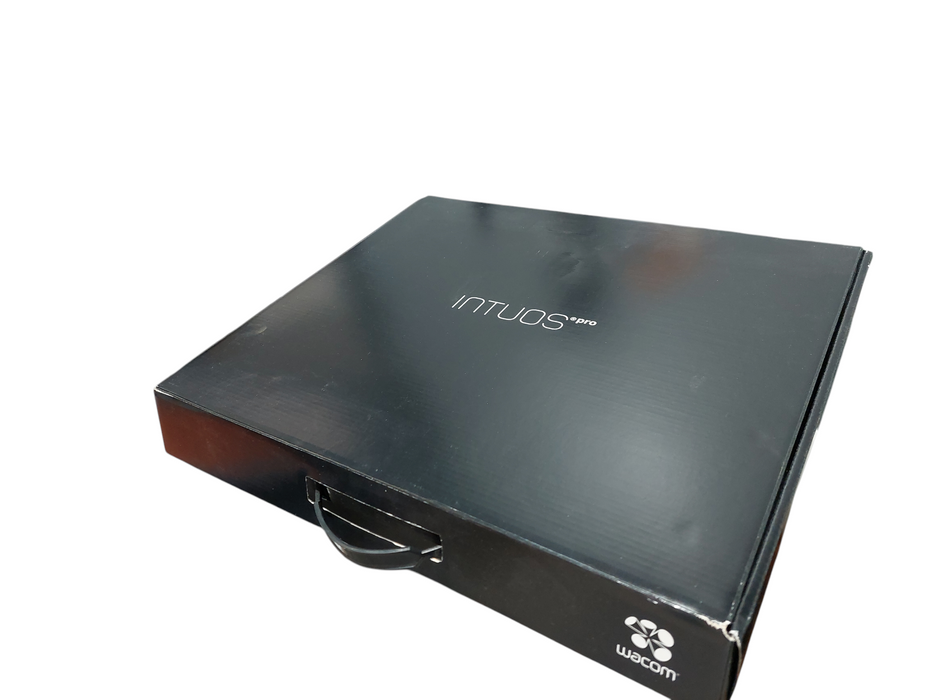WACOM intuos Pro PTH651