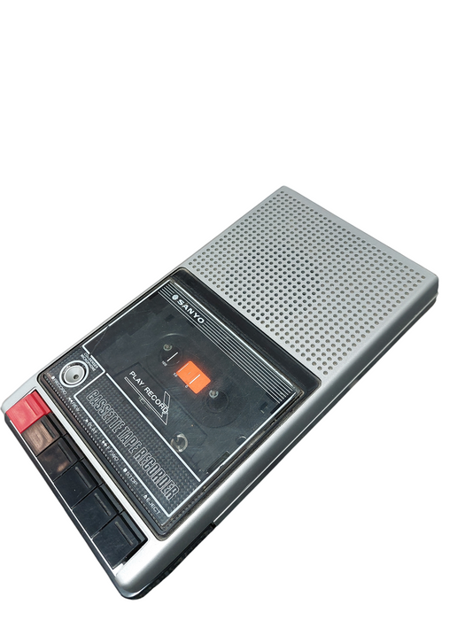 Sanyo Cassette Tape Recorder Model: Slim 8
