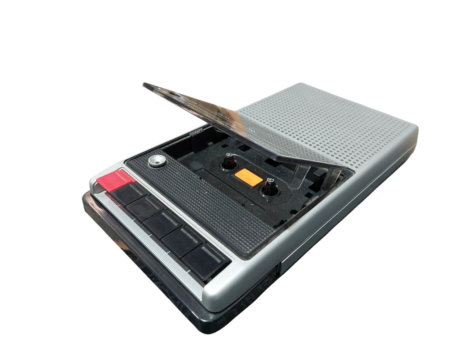 Sanyo Cassette Tape Recorder Model: Slim 8